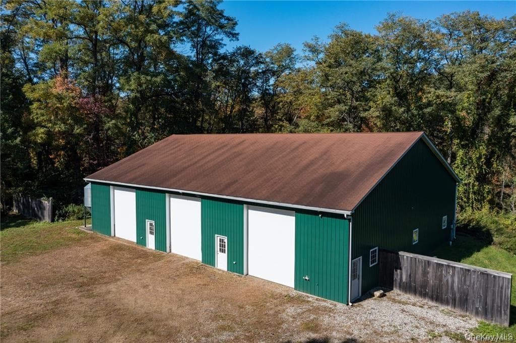 Barn