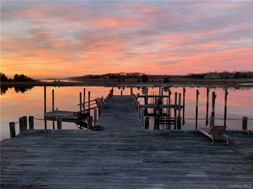 Dock