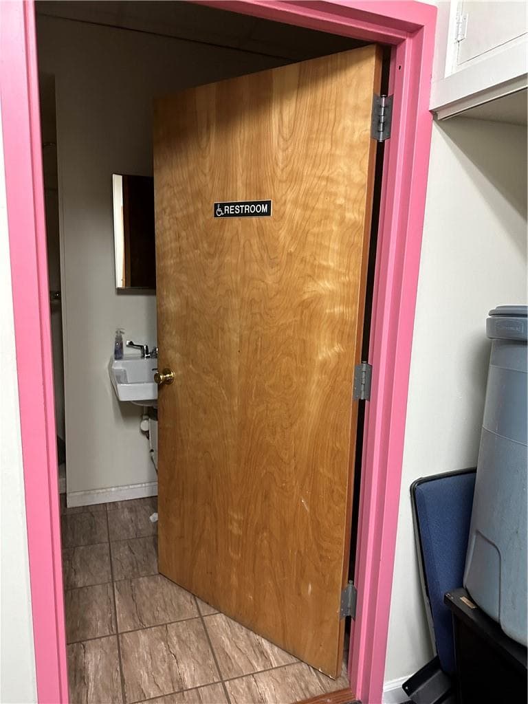 Photo 6