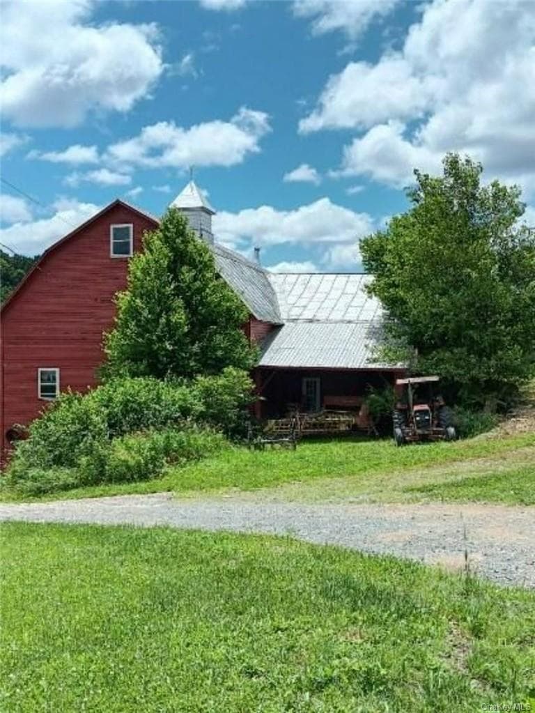Barn