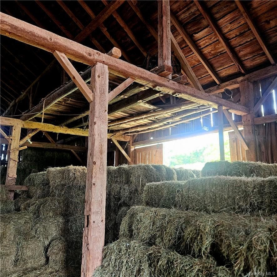 Barn