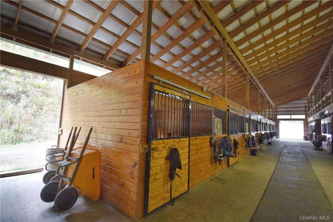 Stable