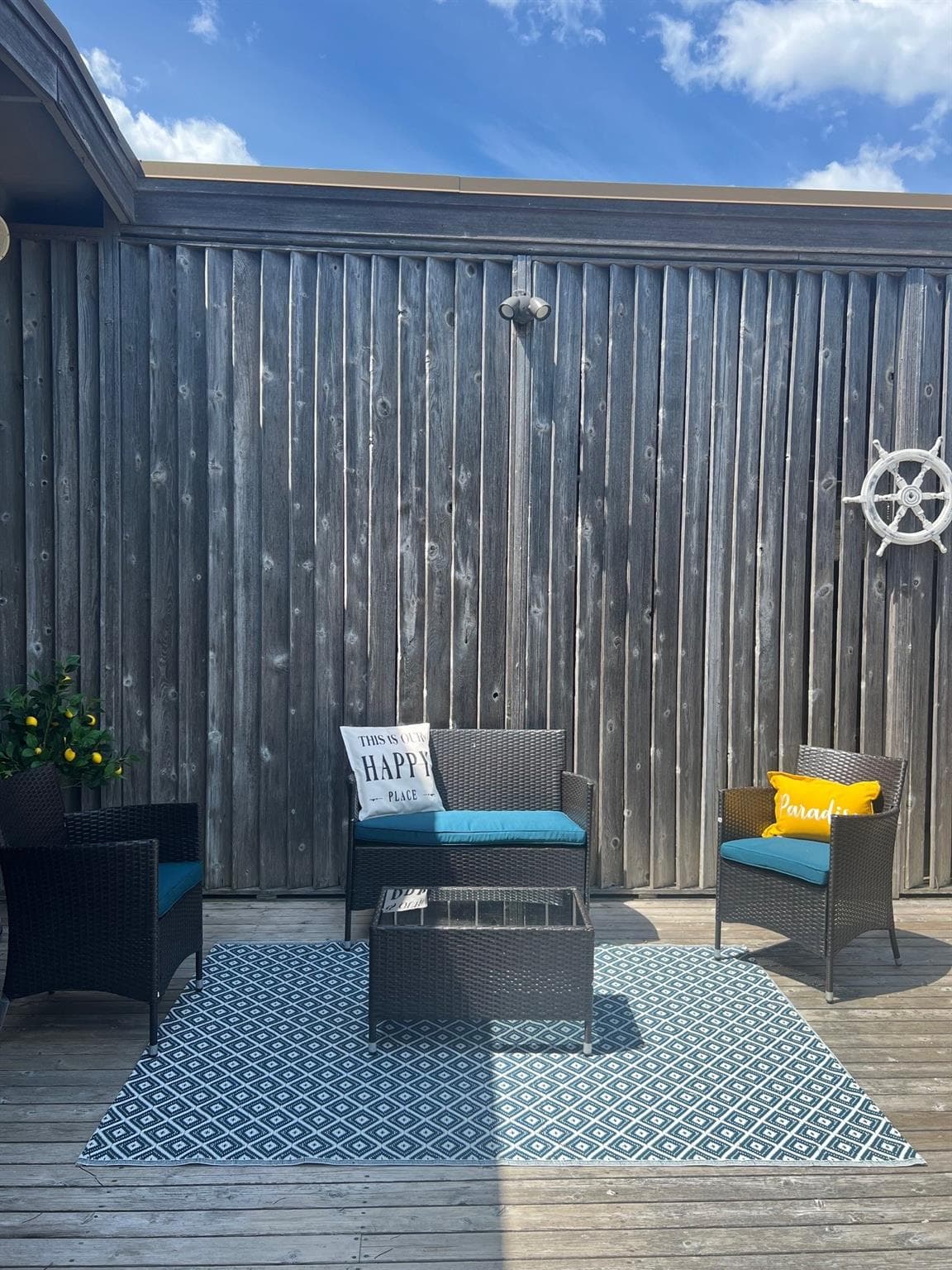 Deck