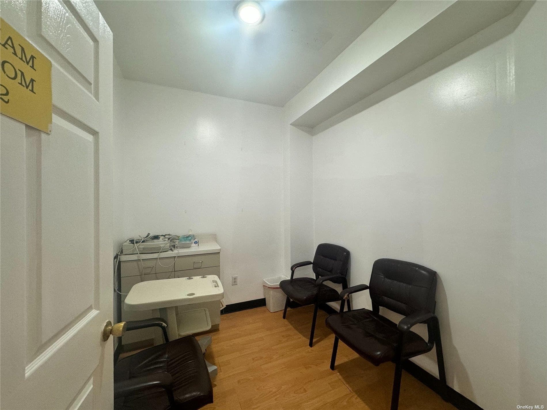 Photo 6