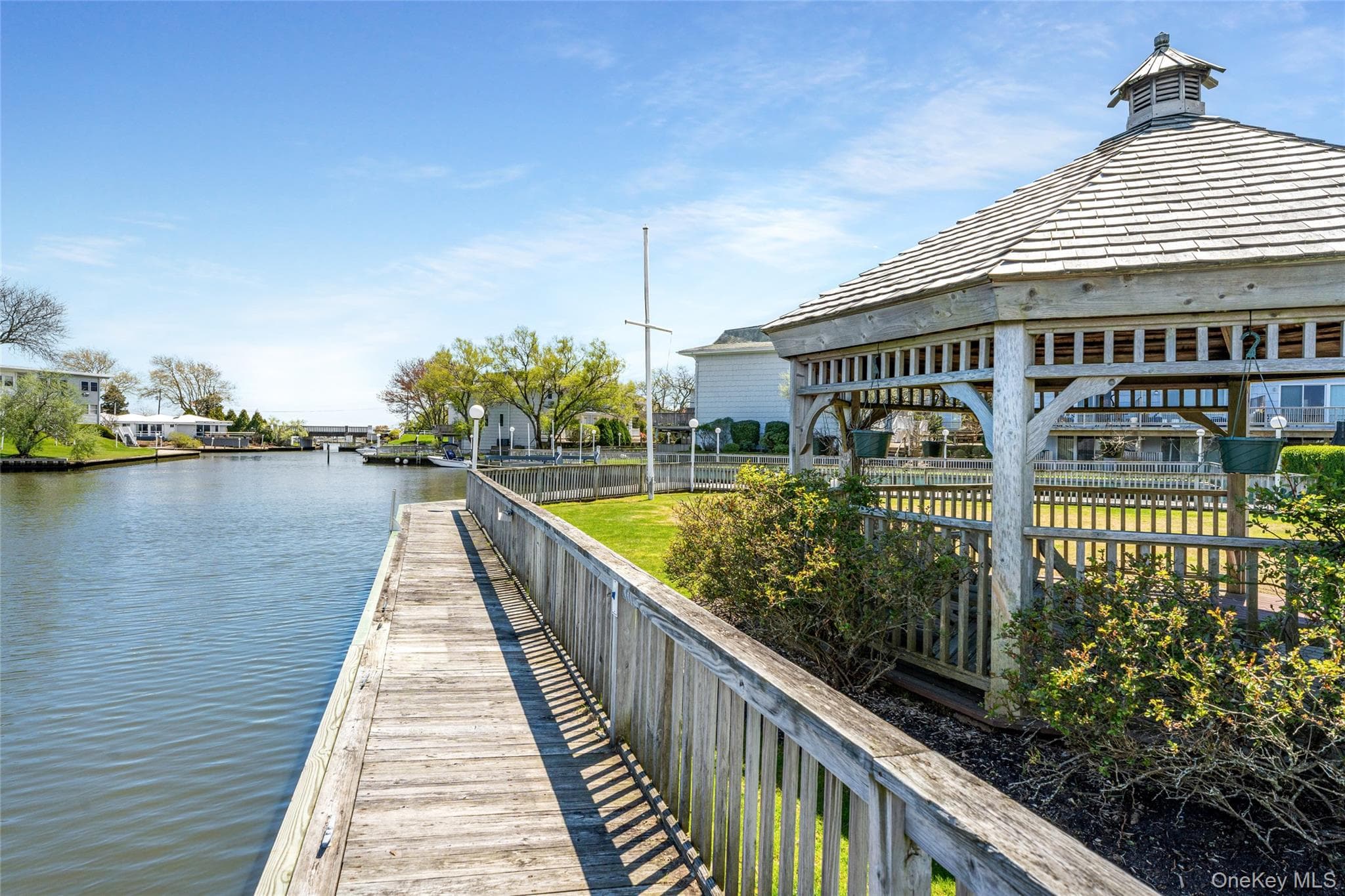 Dock