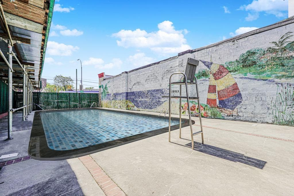 Pool