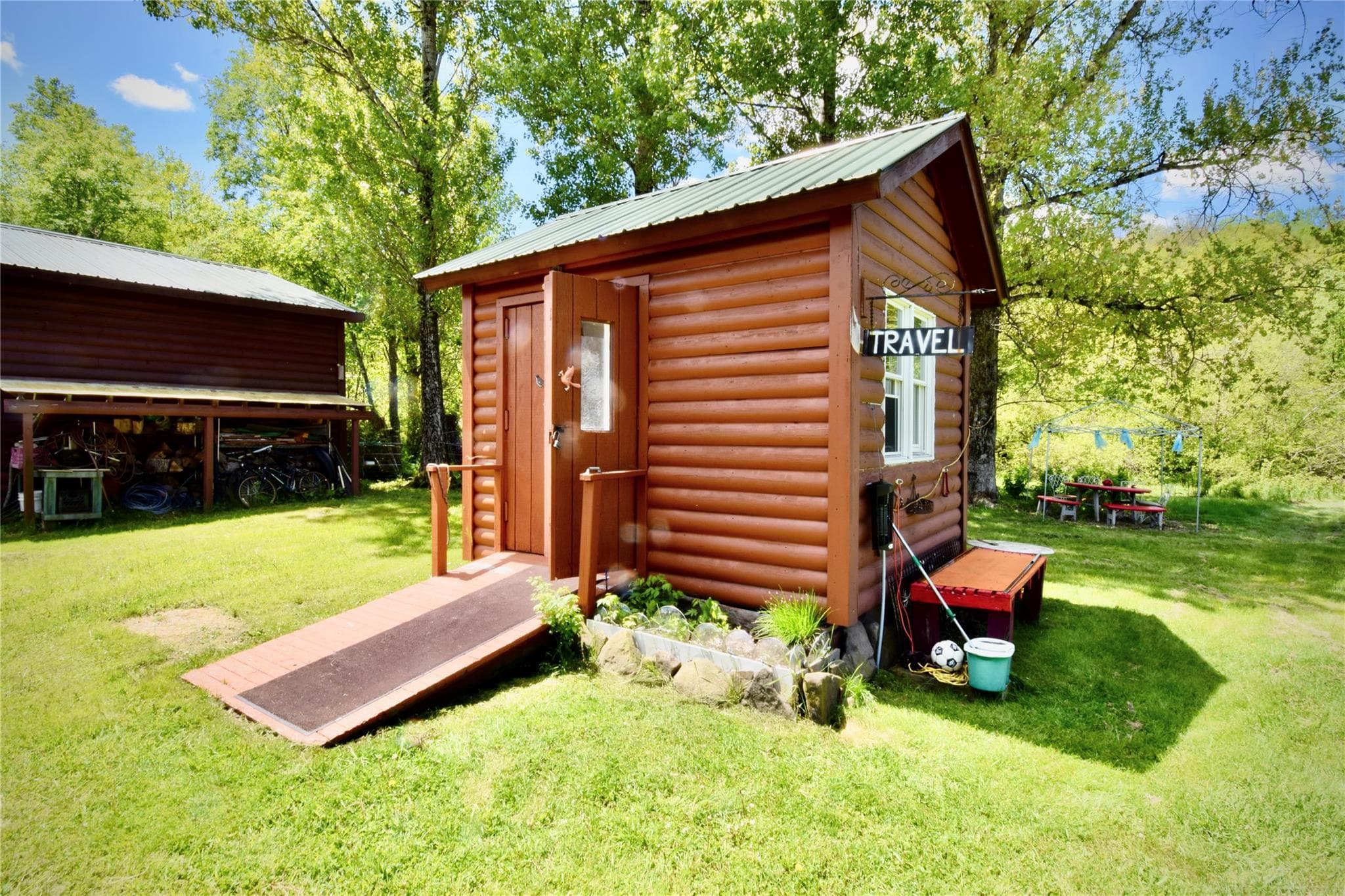 Guest Quarters