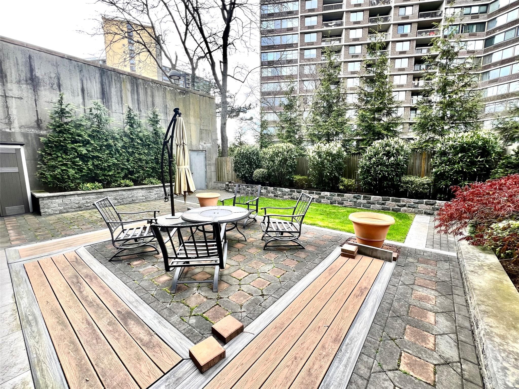 Deck