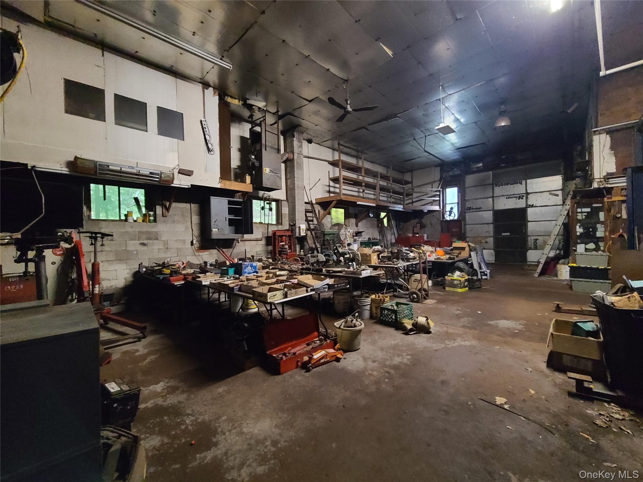Garage