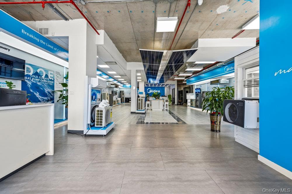 Showroom