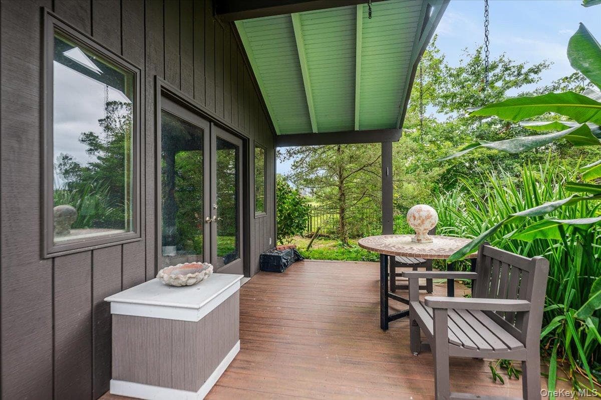 Deck