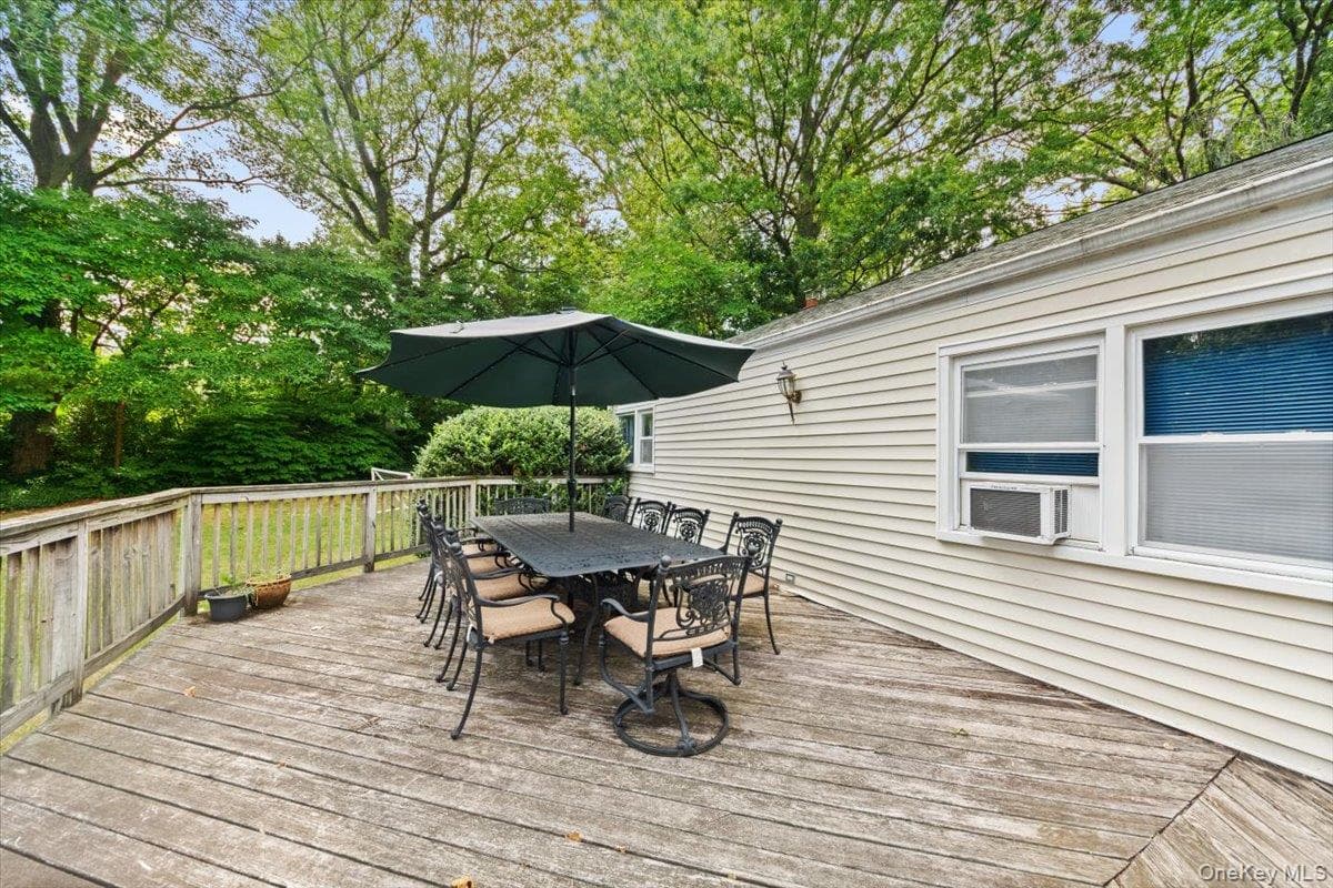 Deck