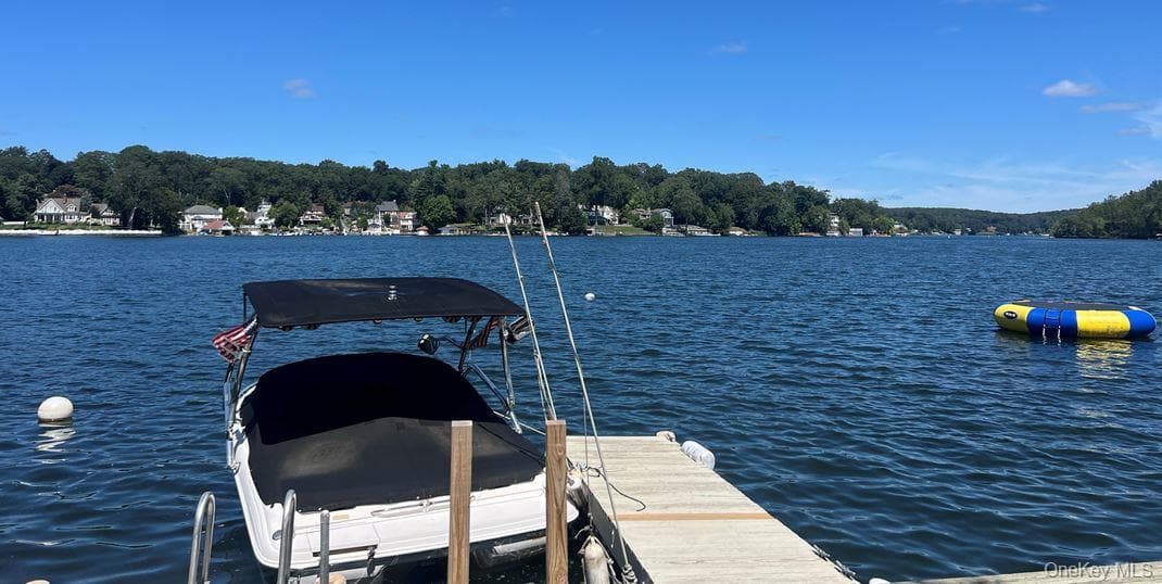 Dock