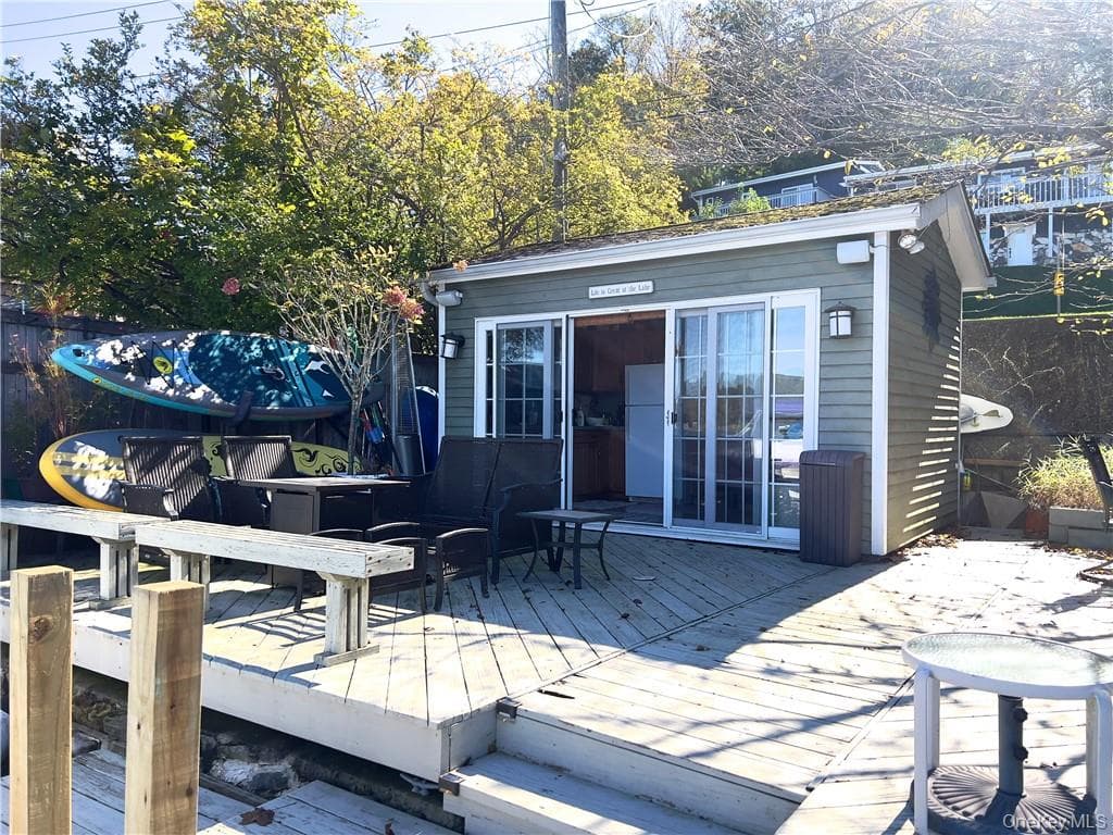 Deck