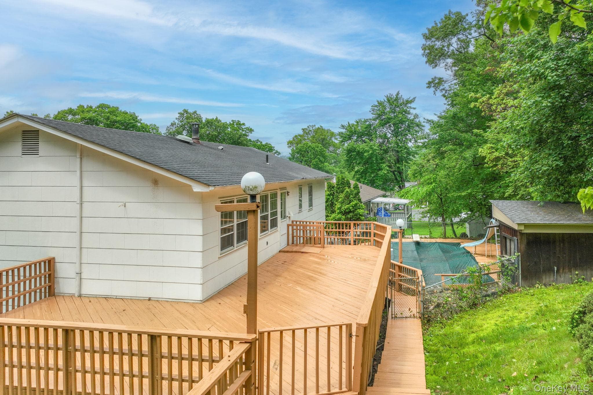 Deck