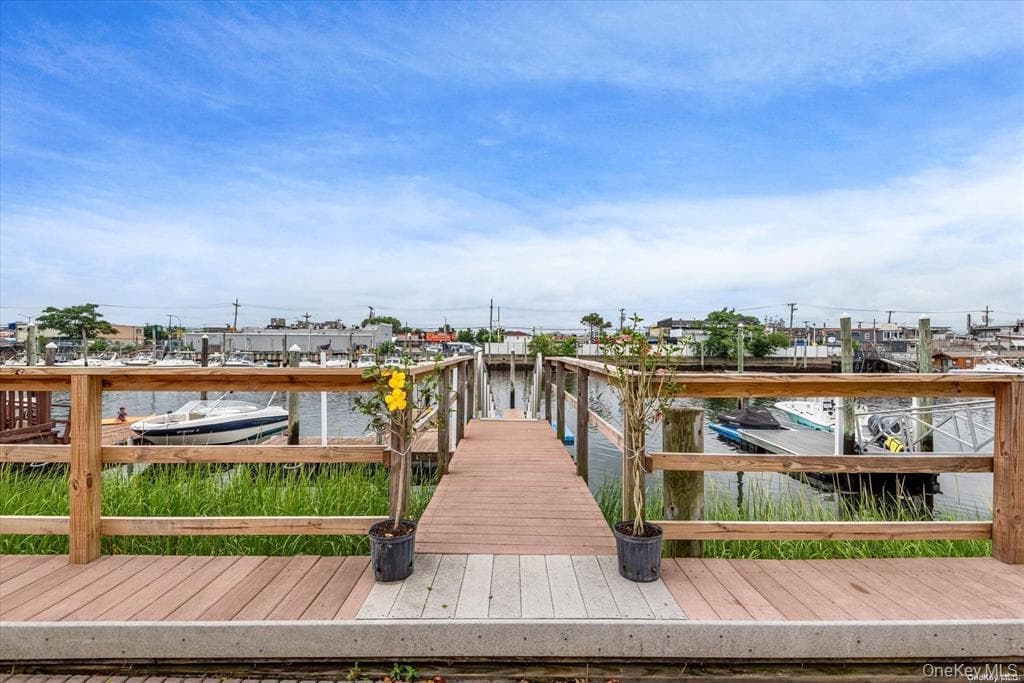 Dock