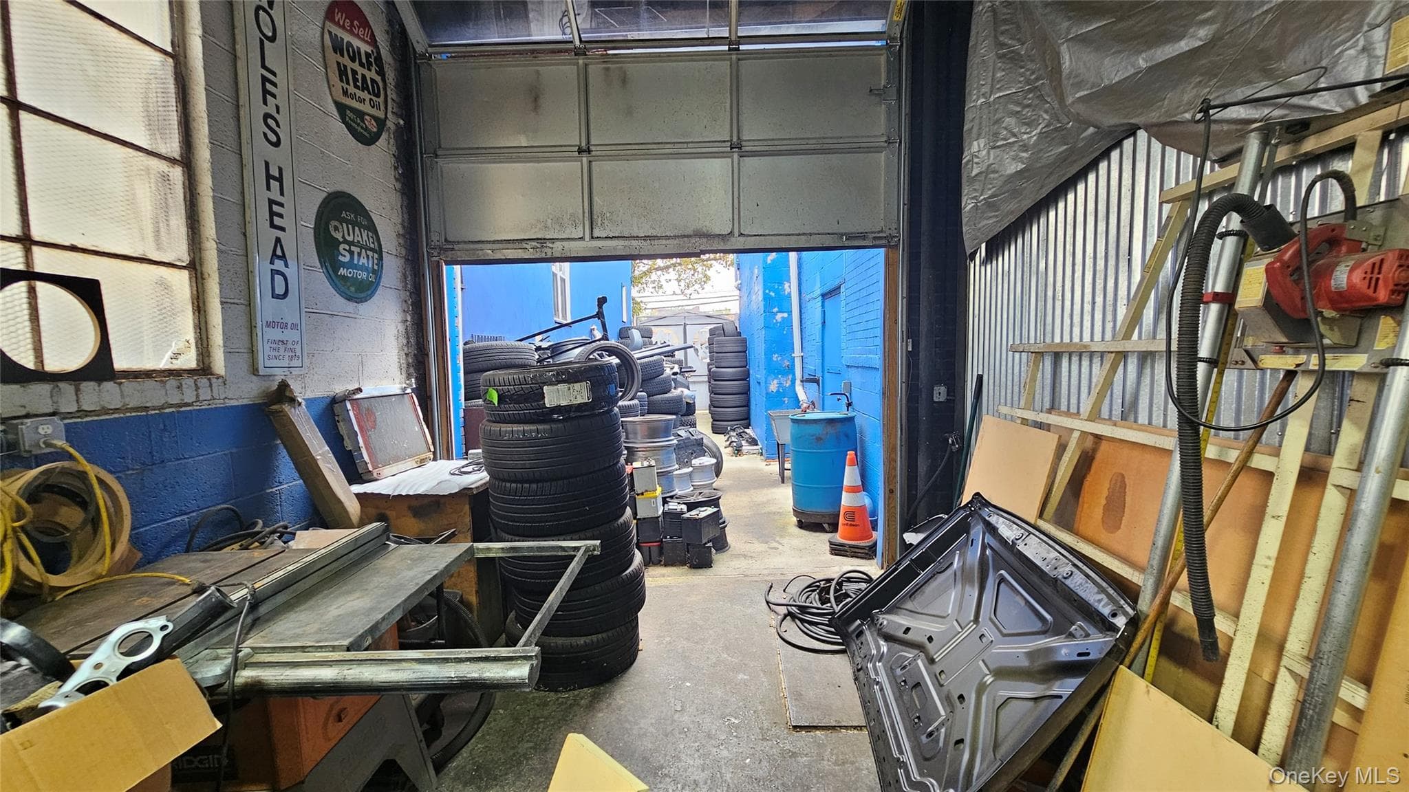 Garage