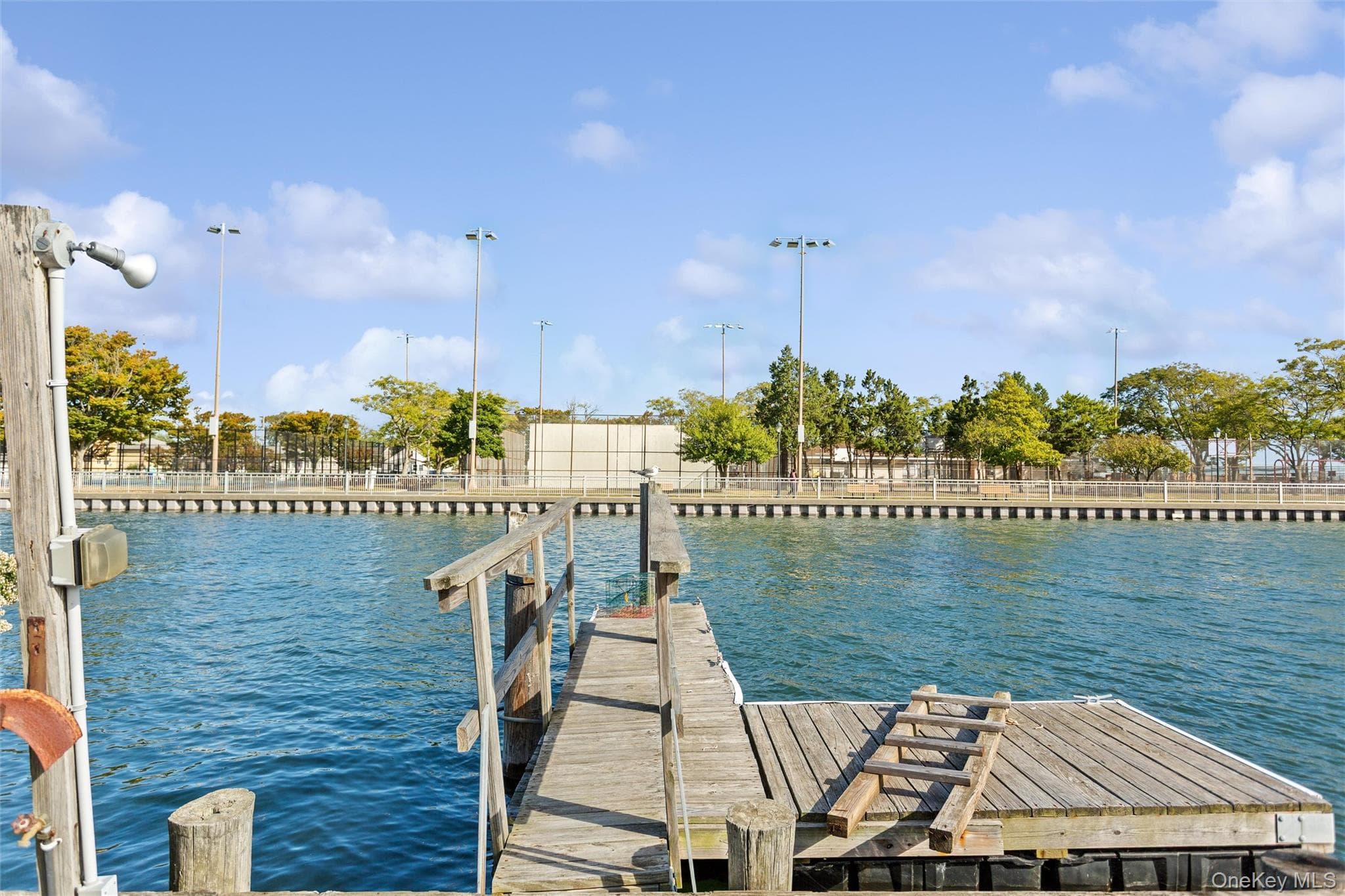Dock