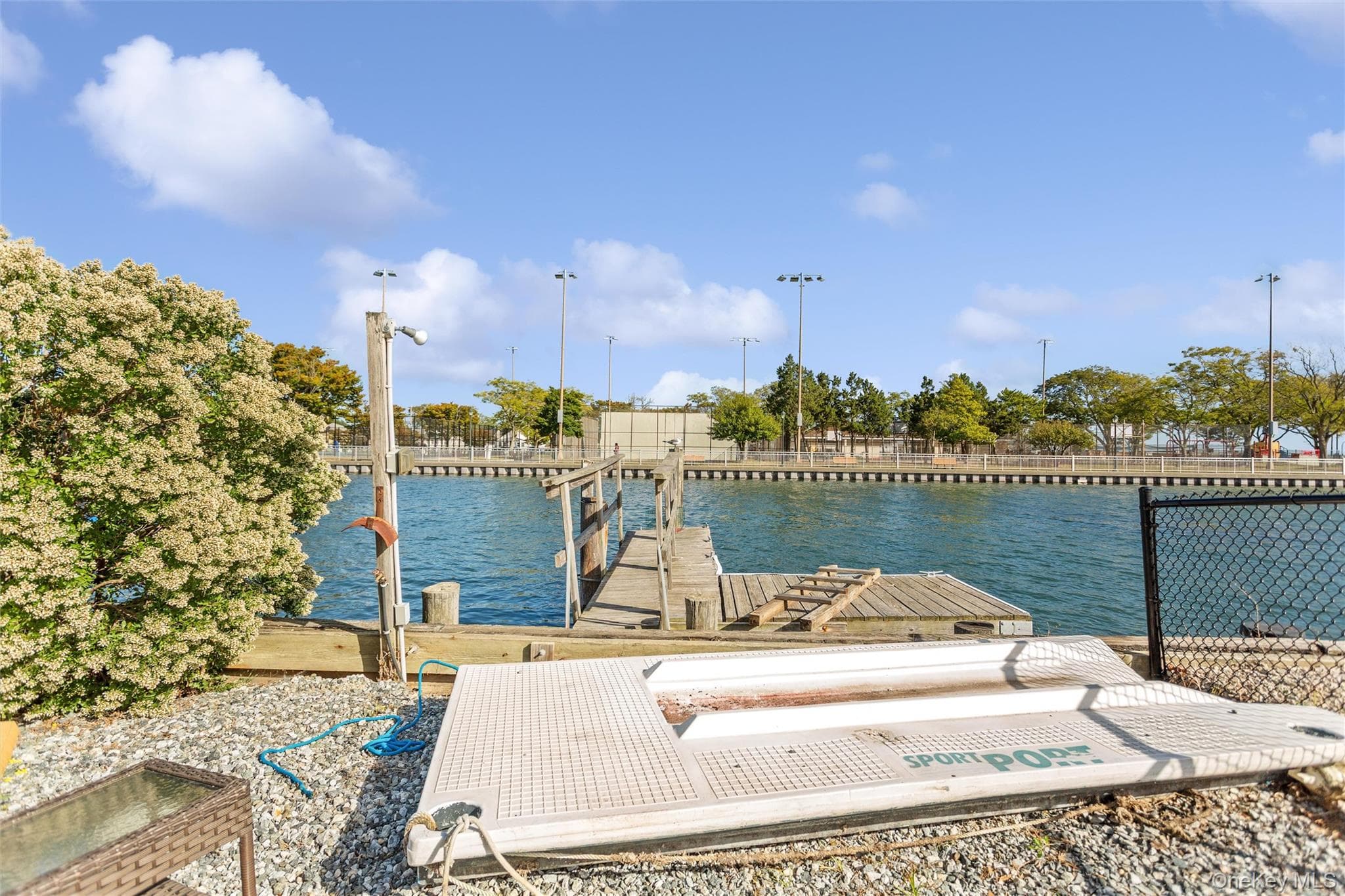 Dock