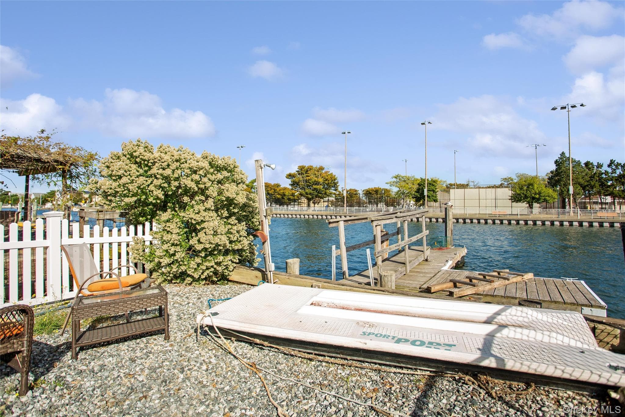 Dock
