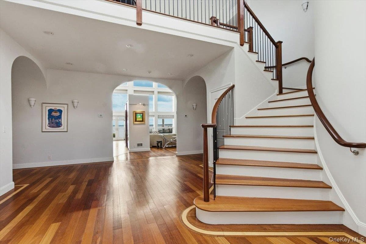 Entrance Foyer