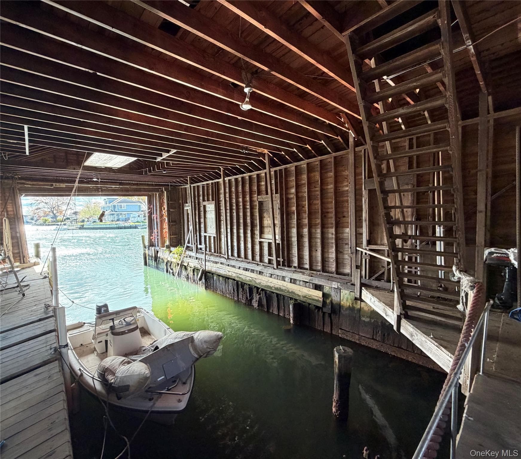 Dock