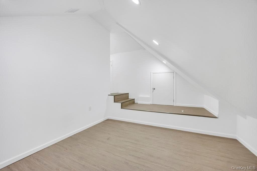 Bonus Room