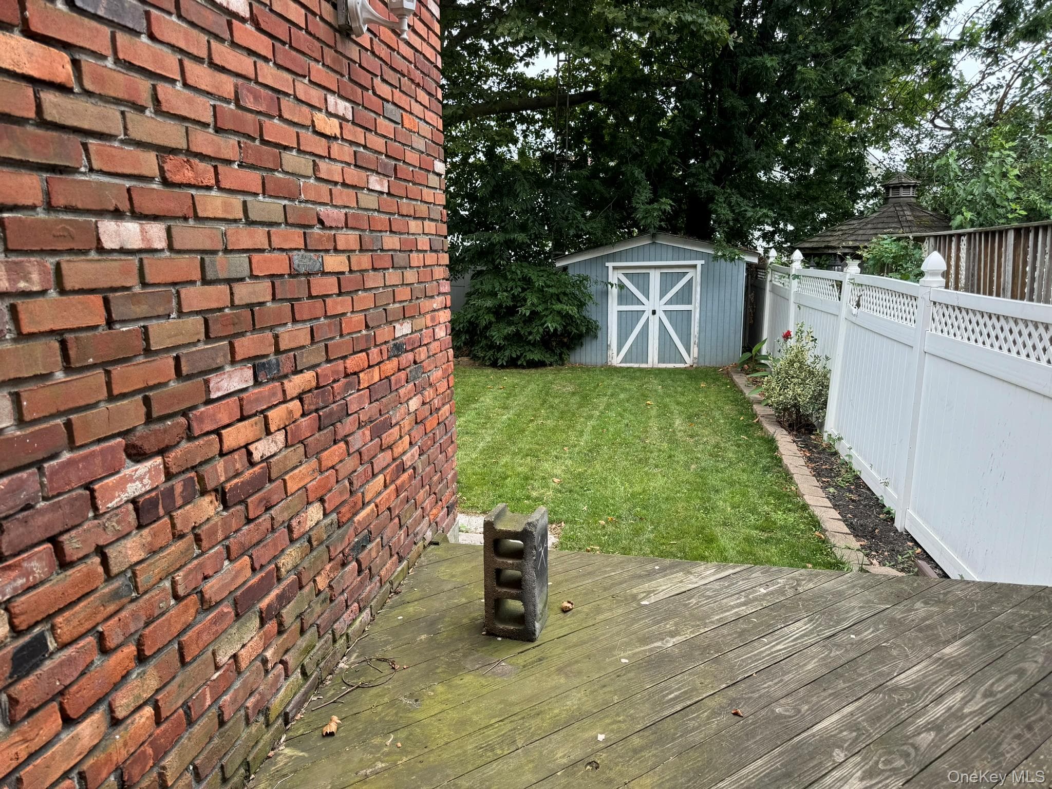 Deck