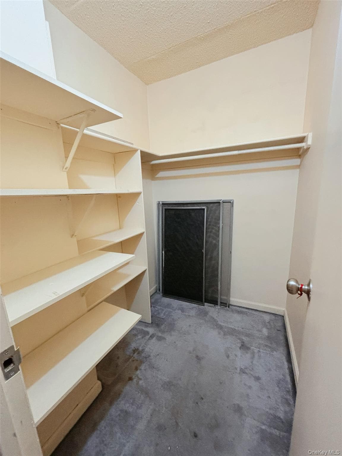 Walk-In Closets