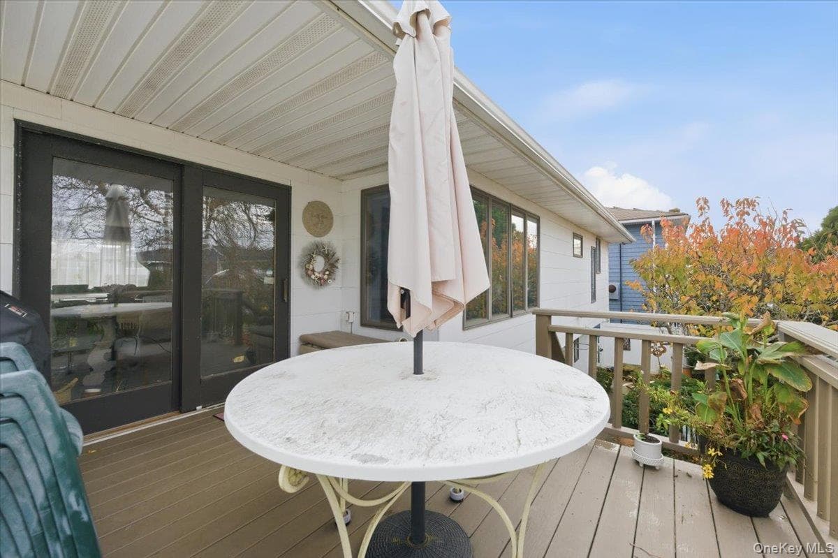 Deck