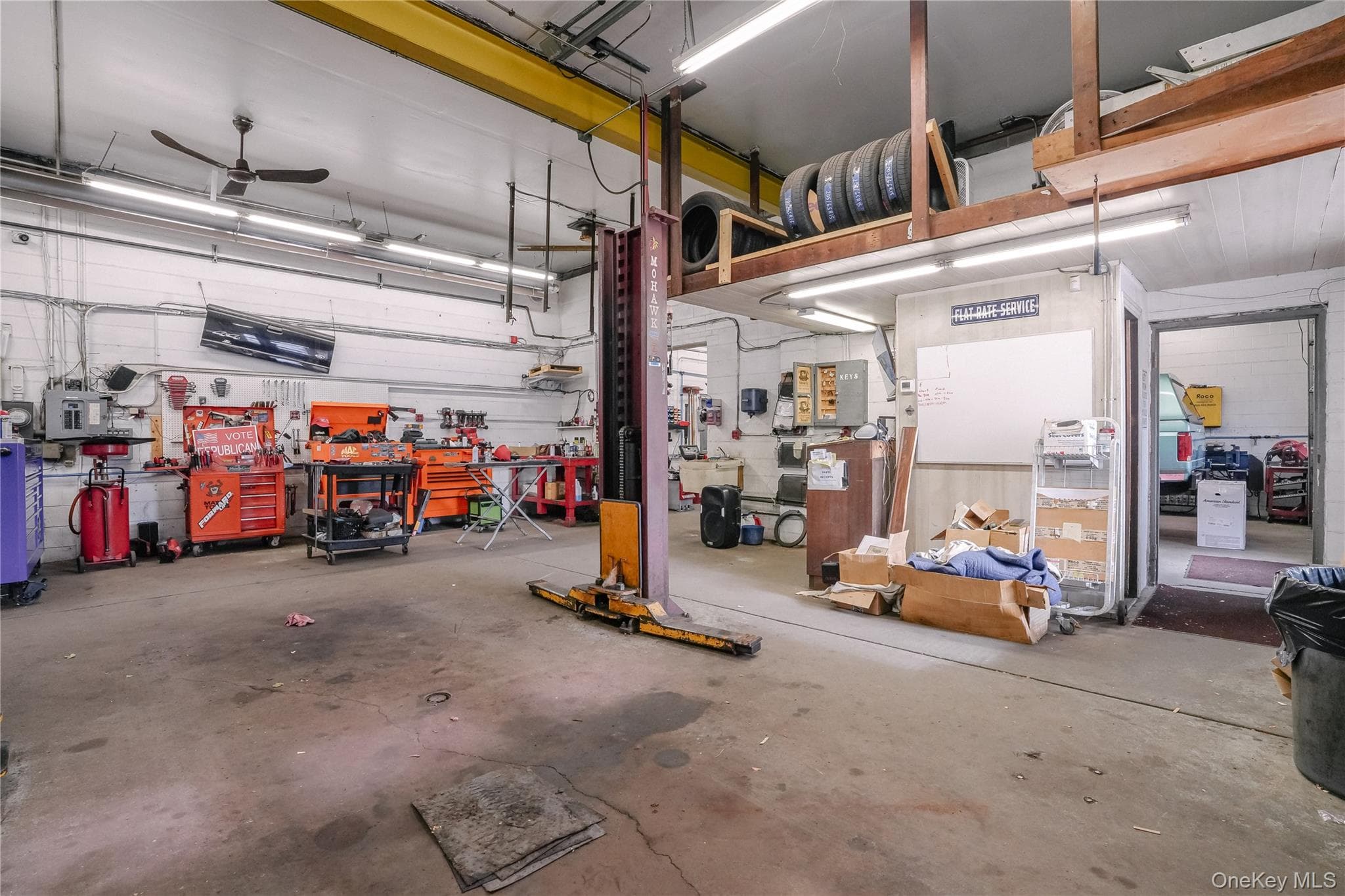 Garage
