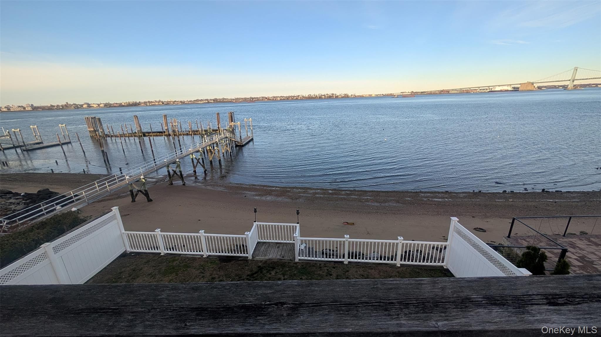 Dock