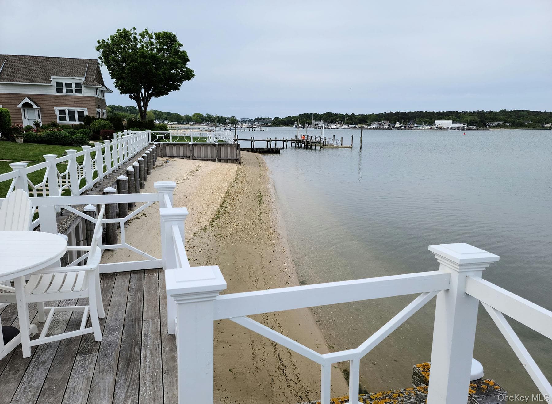 Dock