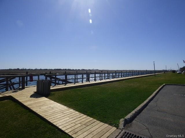 Dock