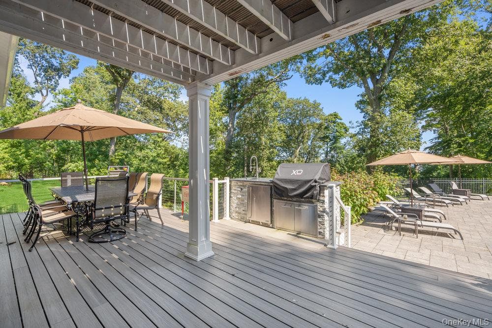 Deck