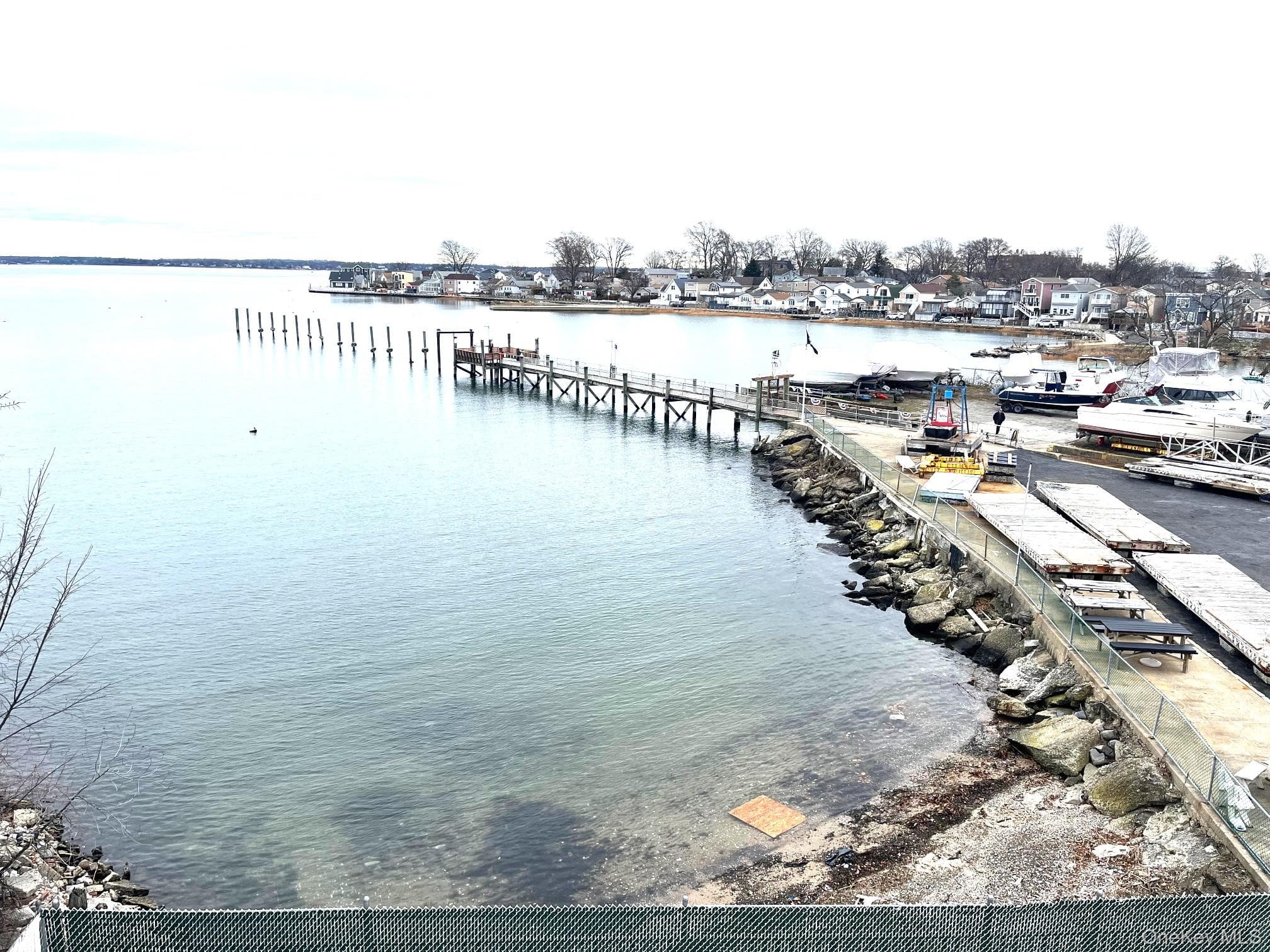 Dock