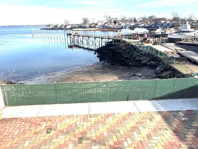 Dock