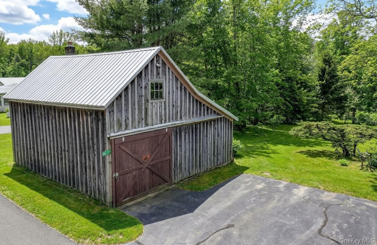 Barn