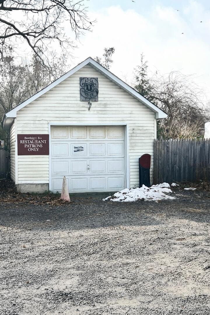 Garage