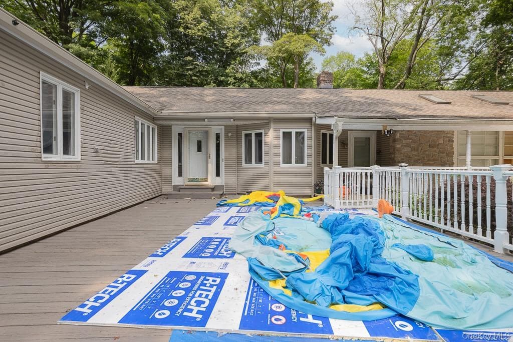 Deck