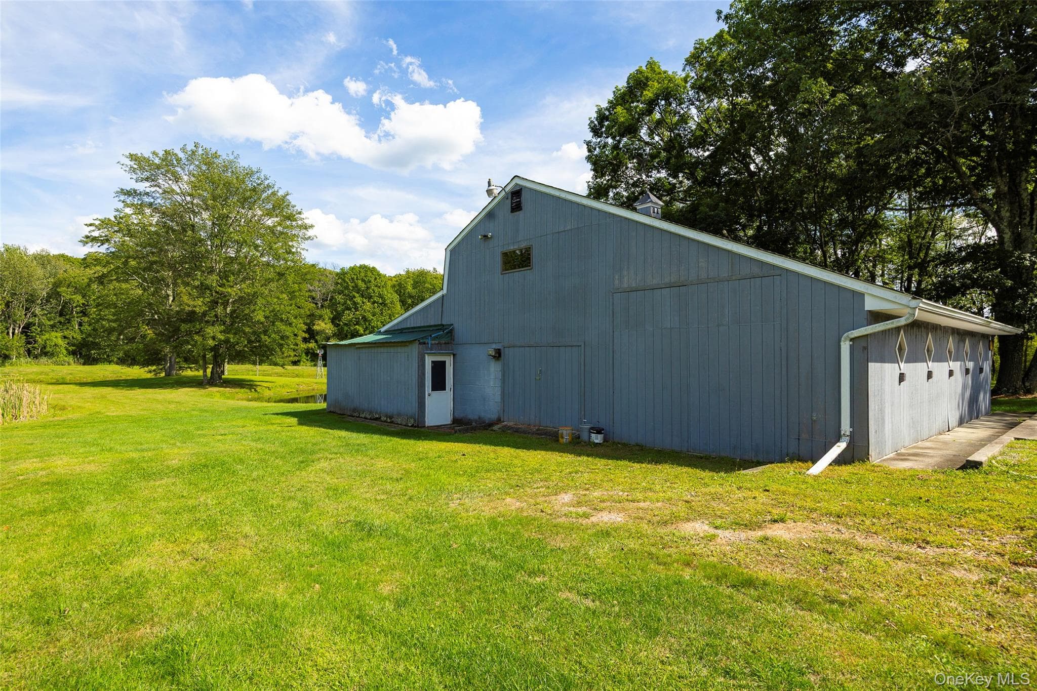 Barn