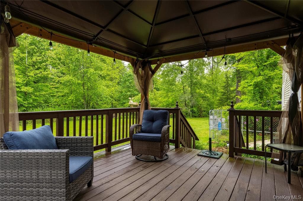 Deck