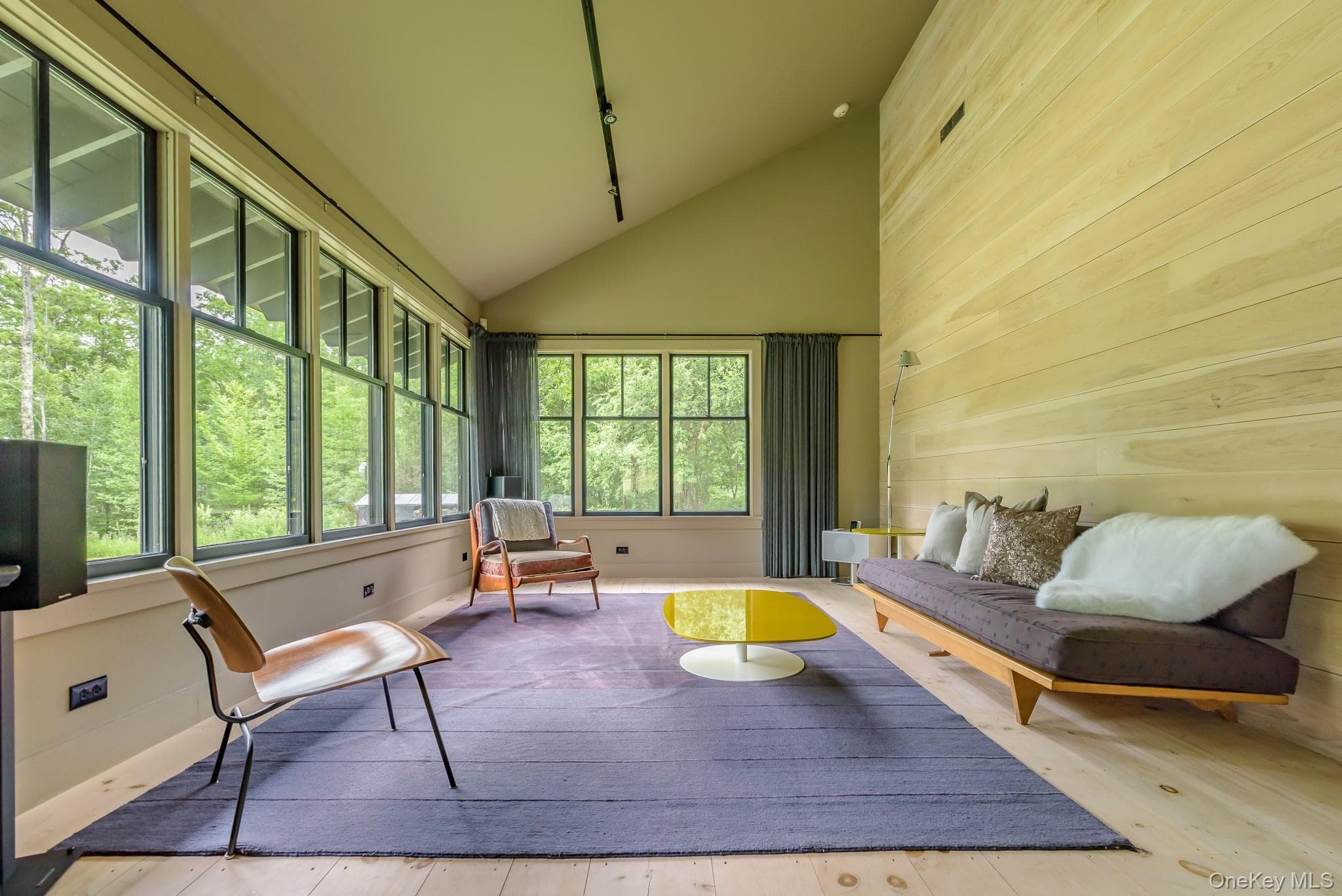 Guest Quarters