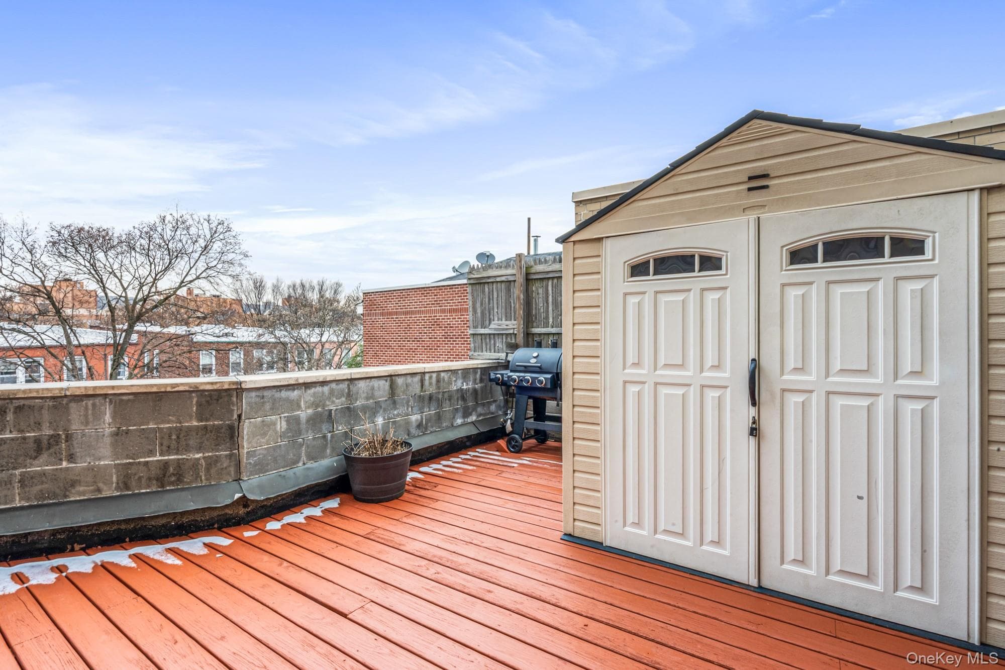 Deck