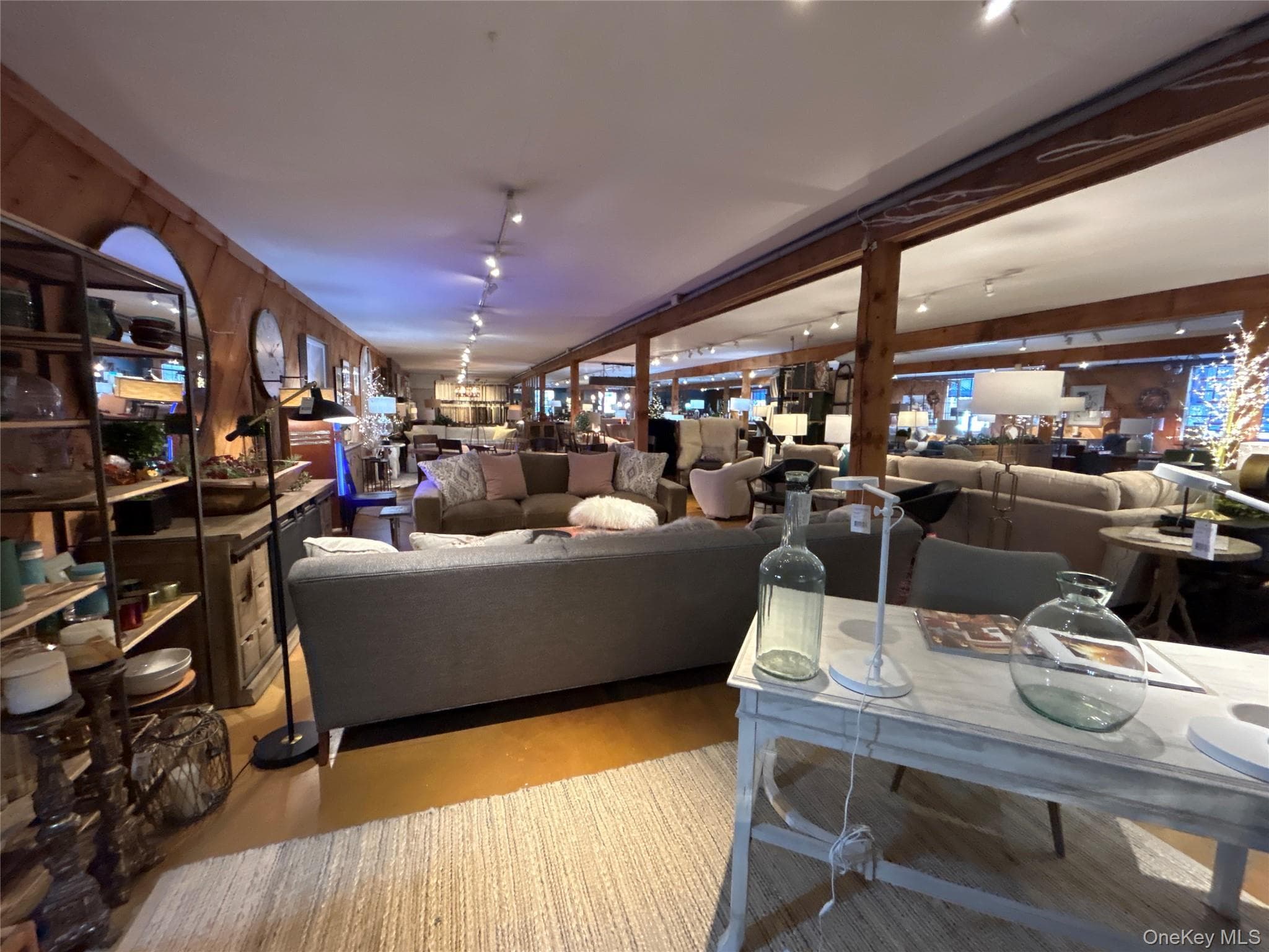 Showroom