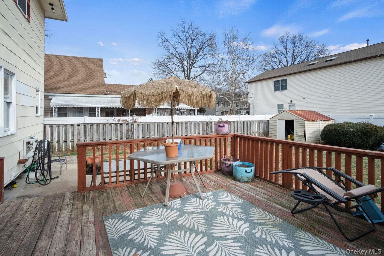 Deck