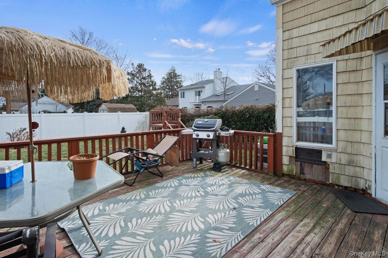 Deck
