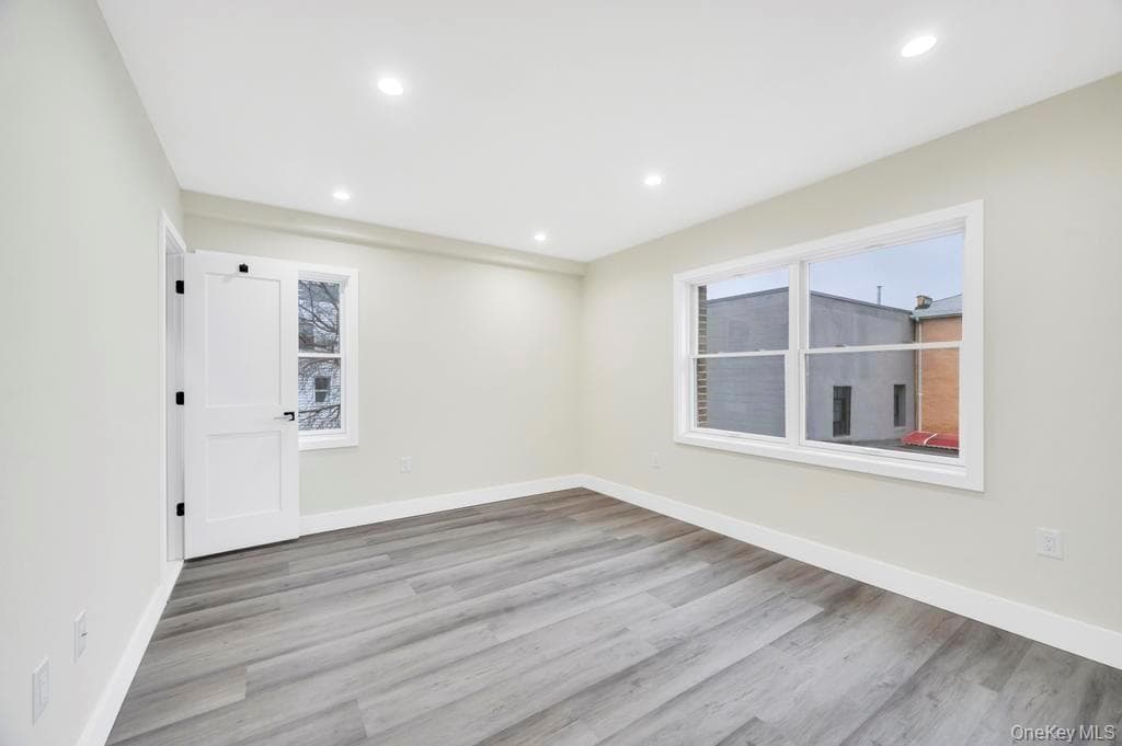 Photo 37