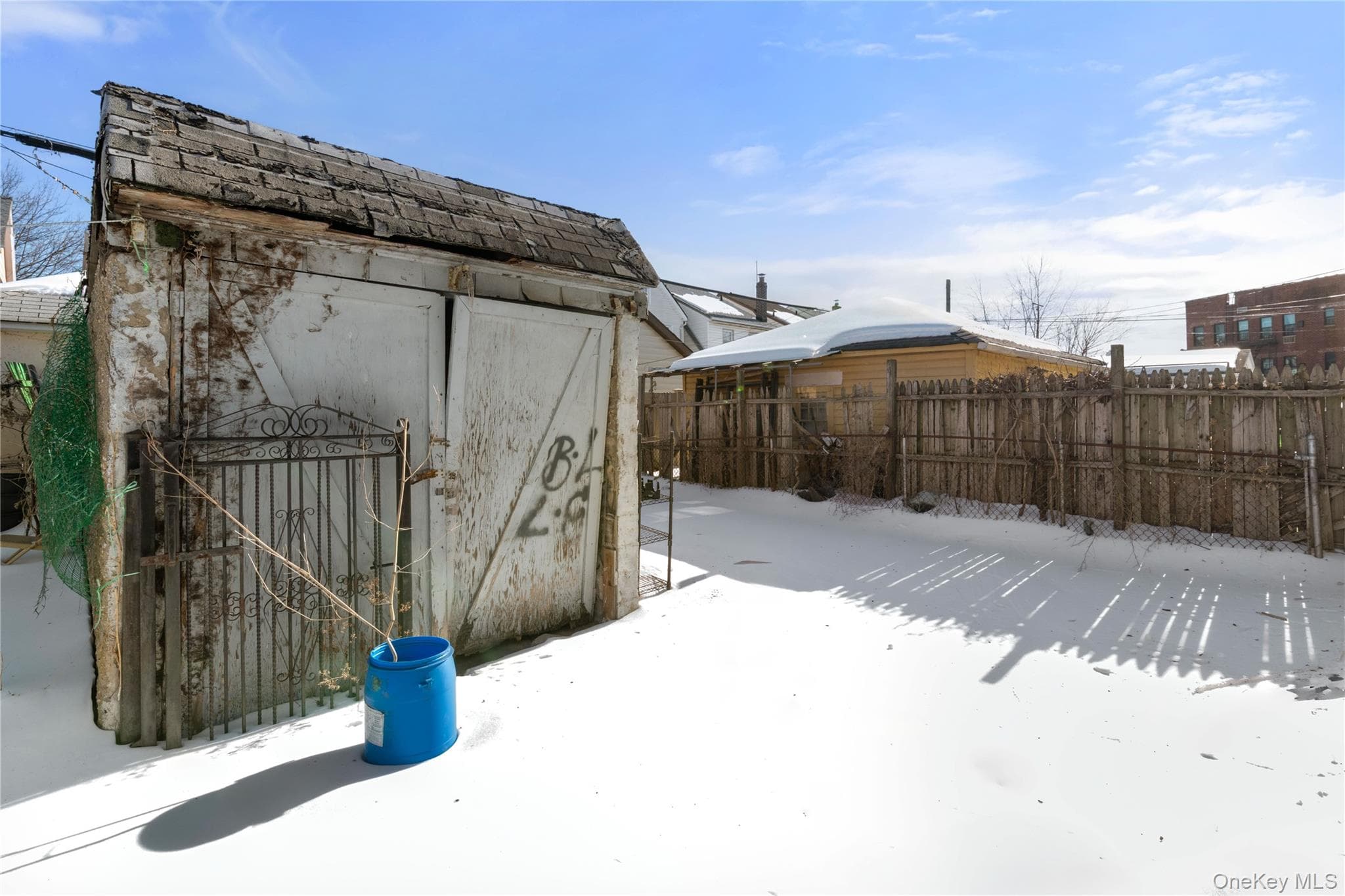 Photo 3