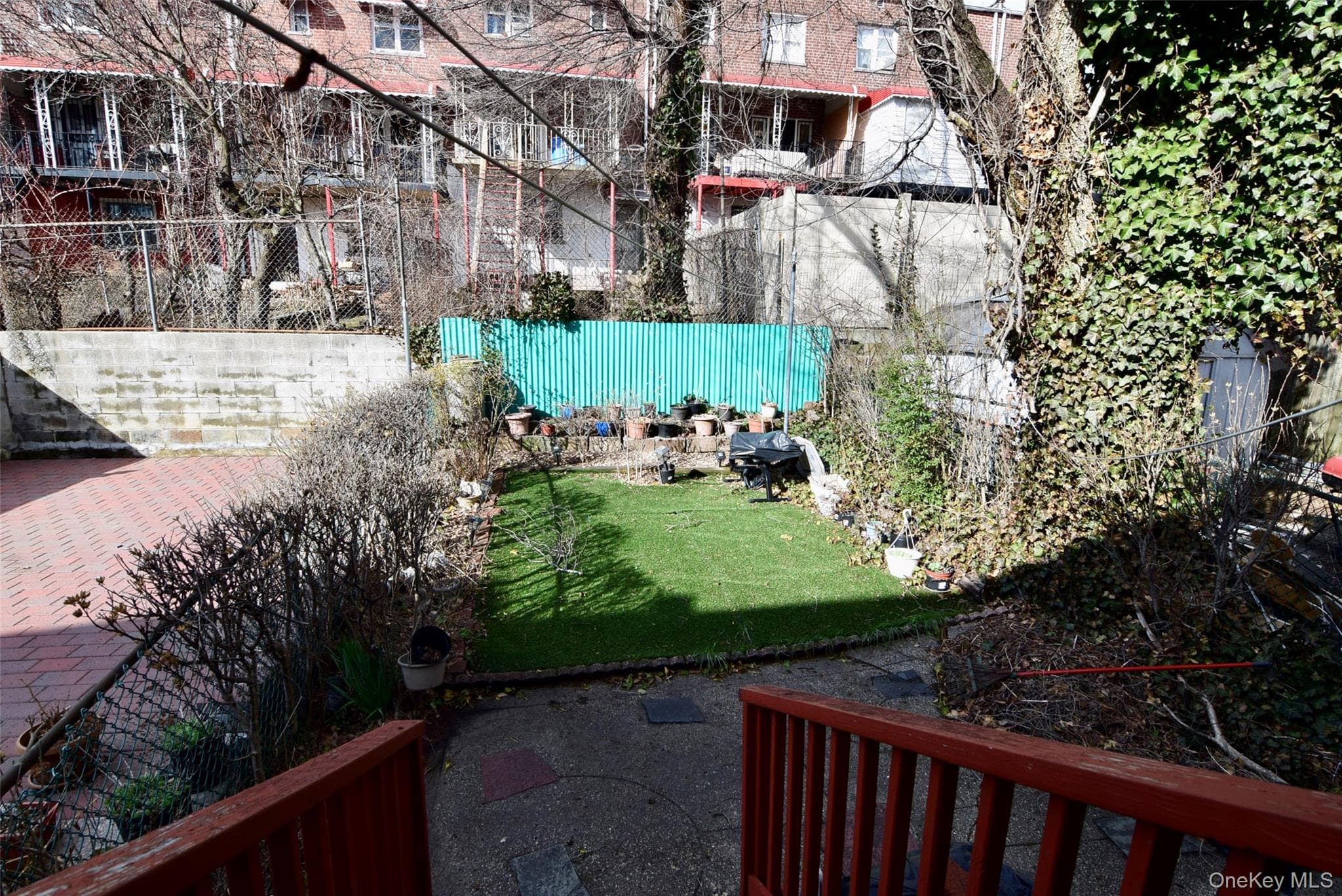 Photo 11